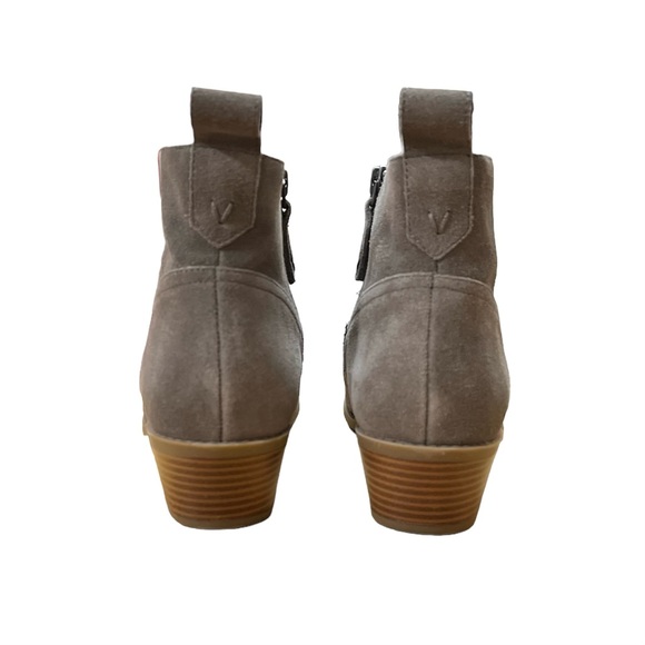 Vionic Women’s Suede Chelsea Boots Size 9.5 Ankle Dark Taupe Vera - Picture 7 of 8